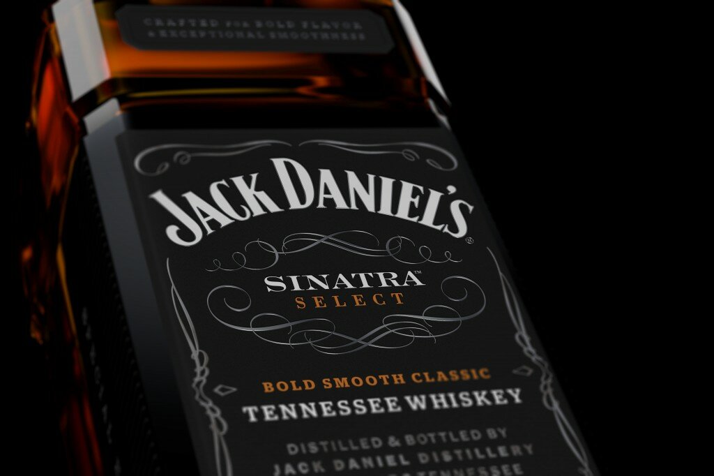 56129_sinatra_bottle_close-up_009_hi-res.jpg_ORIGINAL[1]